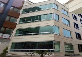 Cam Balkon